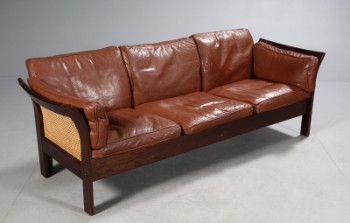 Thams møbelfabrik. Tre-pers. sofa. brunt læder