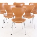 Arne Jacobsen. A set of six chairs 'Seven', model 3107, cognac-coloured (6)