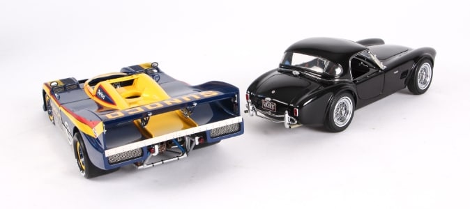 Exoto. Porsche 917/30 (Sunoco team Penske) & 1963 Shelvy Cobra 289