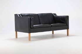 Børge Mogensen: Two-person. sofa with black leather, model 2212.