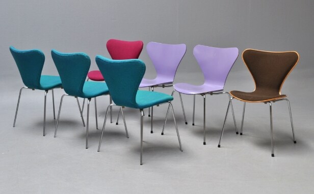 Arne Jacobsen. Syv stole. 7'eren, model 3107 for Fritz Hansen (7) 
