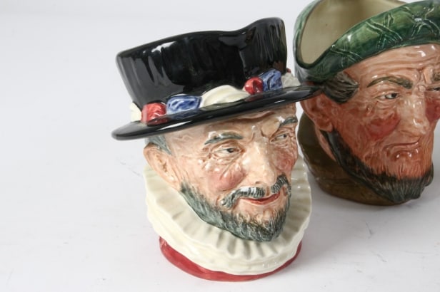 Royal Doulton mm.: Samling Toby Jugs af fajance (5)