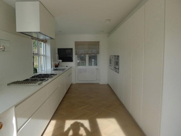 Boffi Køkken med Corian plade og Gaggenau hvidevarer