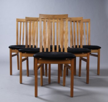 K. Høffer Larsen. Et sæt på seks stole i massiv egetræ, model 400 (6)