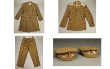 Uniform samt uniformsfrakke. Distinktioner fra Føringsstøtteregimentet (5)