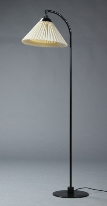 Flemming Agger for Le Klint. Gulvlampe / standerlampe, model 368