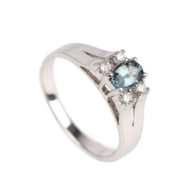 Alexandrite and diamond ring of 18 kt. white gold. Ringstr. 54.