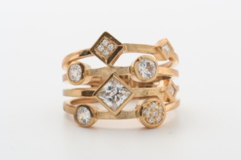 Kranz & Ziegler, ring med cubic zirkonia, 8 kt. guld
