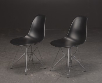 Charles Eames. Par stole, model DSR (2)