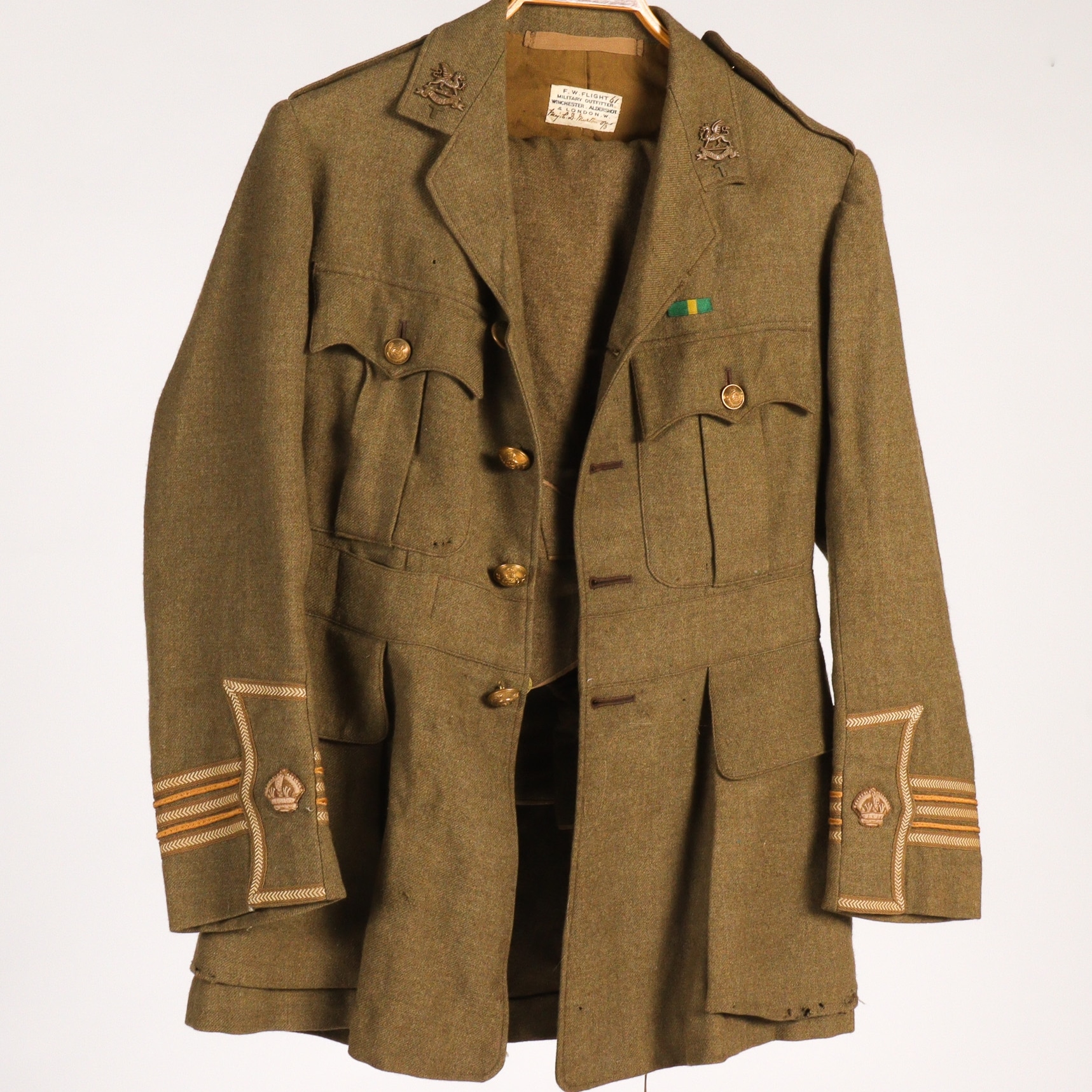 Engelsk uniform fra 'The Buffs regiment', 1. verdenskrig | Lauritz.com