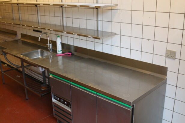 Rustfrit køkken/kølediske, Zanussi, Porkka (3)