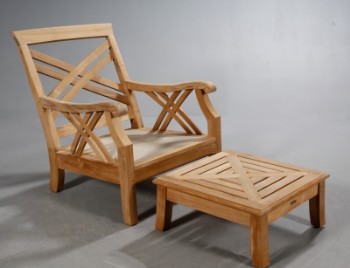 Gloster. Lænestol / loungestol samt fodskammel model Halifax, teaktræ (2)