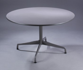 Charles og Ray Eames. Vintage Segmented Table, rundt bord, Ø 121 cm