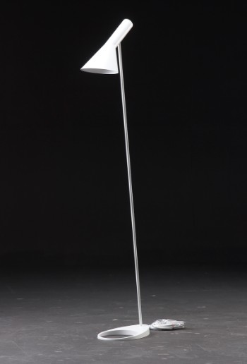 Arne Jacobsen. AJ standerlampe, hvid