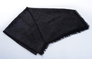Louis Vuitton, sort tørklæde af silke og uld Lauritz.com