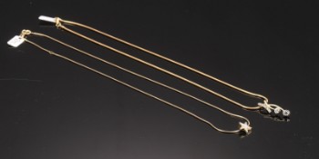 To halskæder af forgyldt sterlingsølv med vedhæng af 8 kt. guld (2)