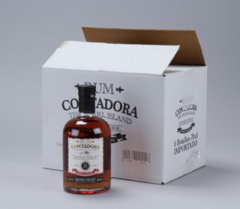 6 flasker Contadora, The Pearl Island. 15 års Panama rom. Premium Reserva. 40%. 70 cl. (6)