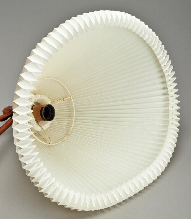 Le Klint. Saxelampe af teak