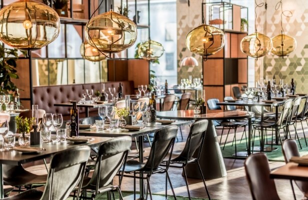 Gavekort til weekendophold for 2 på Scandic hotel - Til fordel for Red Barnet