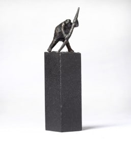 Keld Moseholm. Skulptur af bronze og granitsten (cd)