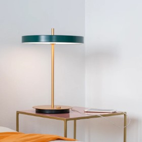 Søren Ravn Christensen for Umage. Bordlampe med USB-opladning, model Asteria Table, forest green