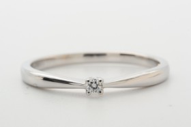 Solitairering med brillant på ca. 0.03 ct. 14 kt. hvidguld, str. 56