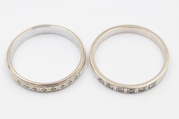 To diamant ring udført i 14 kt hvidguld (2)
