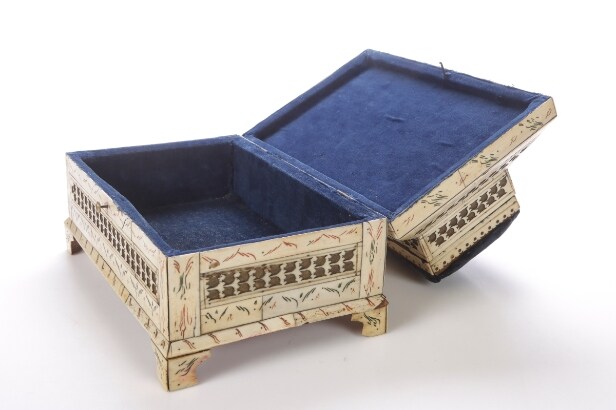 Russian sewing box made of carved bone, 19th century. | Lauritz.com