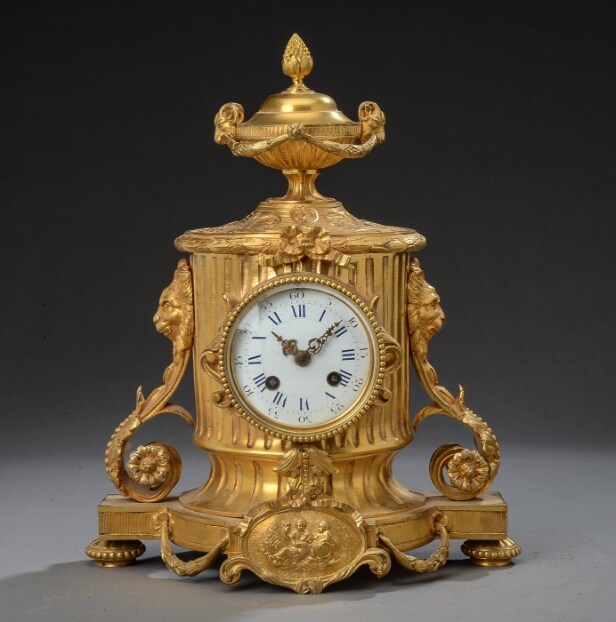 Napoleon III kaminur af forgyldt bronze, 1800-tallets slutning Denne vare er sat til omsalg under nyt varenummer 4414478