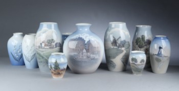Bing & Grøndahl og Royal Copenhagen. En samling vaser af porcelæn (10)