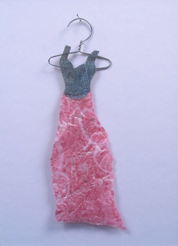 Gabriele Kruk (*1963), Gewandkasten 'Himbeer-Minze', Kollektion 'Undine', 2009