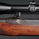 Jagtriffel Sauer 202 Classic kal. 9,3x62 med Zeiss Diavari 2,5x10-48 m/skinne og sigte 4 samt ekstra 5 skuds magasin.