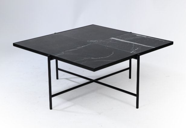 637. Emil Thorup for Handvärk. Sofabord model 90, stål og sort marmor