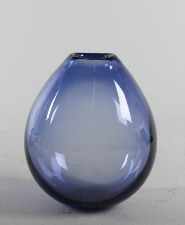 Per Lütken for Holmegaard. Glasvaser, 'Dråben' 