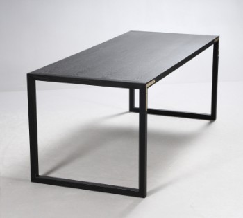 Mogens Lassen for By Lassen. Spisebord, sortlaseret asketræ, model Conekt