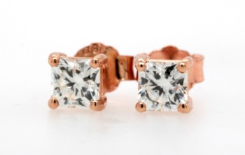 14kt  Diamond  solitaire earrings  total 1.00ct