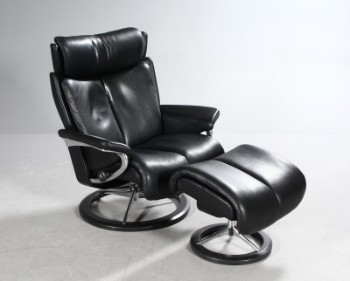 Ekornes. Stressless. Lænestol med skammel, model Wing, sort læder (2)
