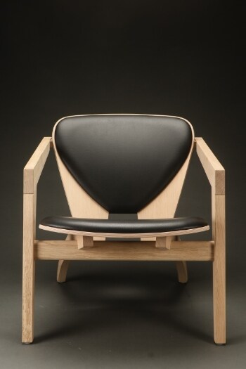 Hans J. Wegner for Getama. Butterfly lænestol, model GE460, med stel af egetræ
