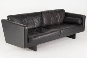 Søren Holst for Fredericia Furniture. Tre-pers. sofa model 2473