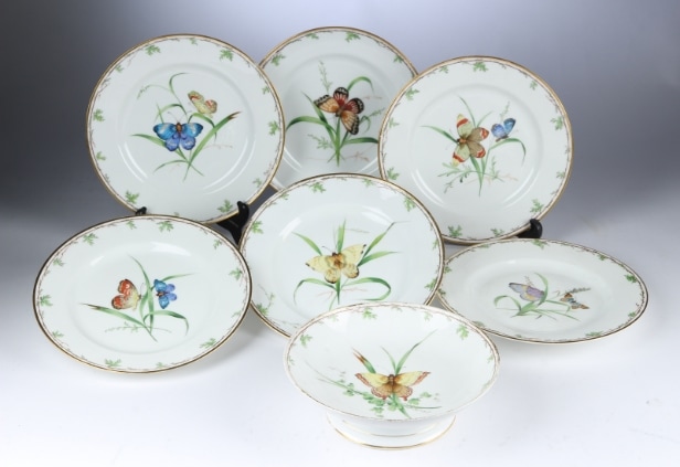 Royal Copenhagen. 'Butterfly' plates and bowl on foot, 19th century (7)