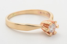 Solitairering med brillant på ca. 0.15 ct. 14 kt. guld, str. 48