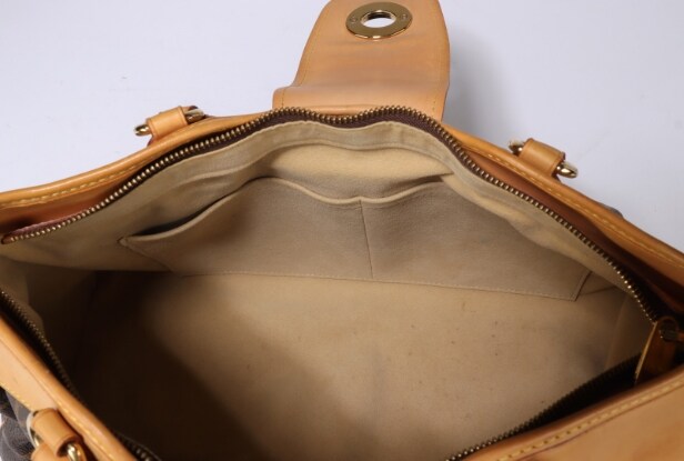 Louis Vuitton. 'Boetie PM' hånd-/ skuldertaske af Monogram Canvas