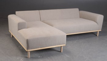 Tre-pers.chaiselong sofa, model Vilmar. (2)