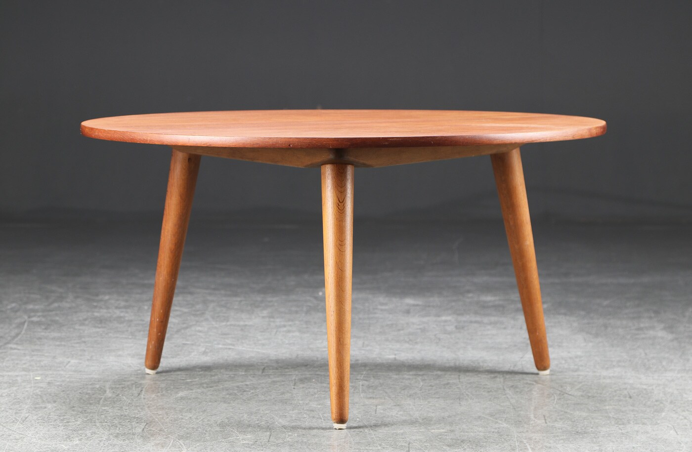 Hans J Wegner Coffee Table Teak And Oak Lauritz Com