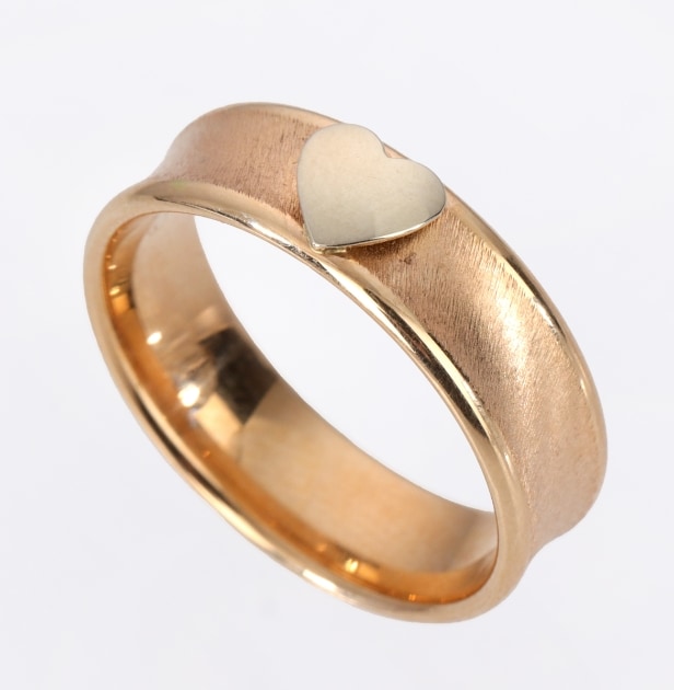 Aagaard. Heart ring of 14 kt. rose gold and gold