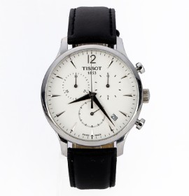 Tissot 'Tradition'. Herrechronograf i stål med lys skive med dato, 2010'erne