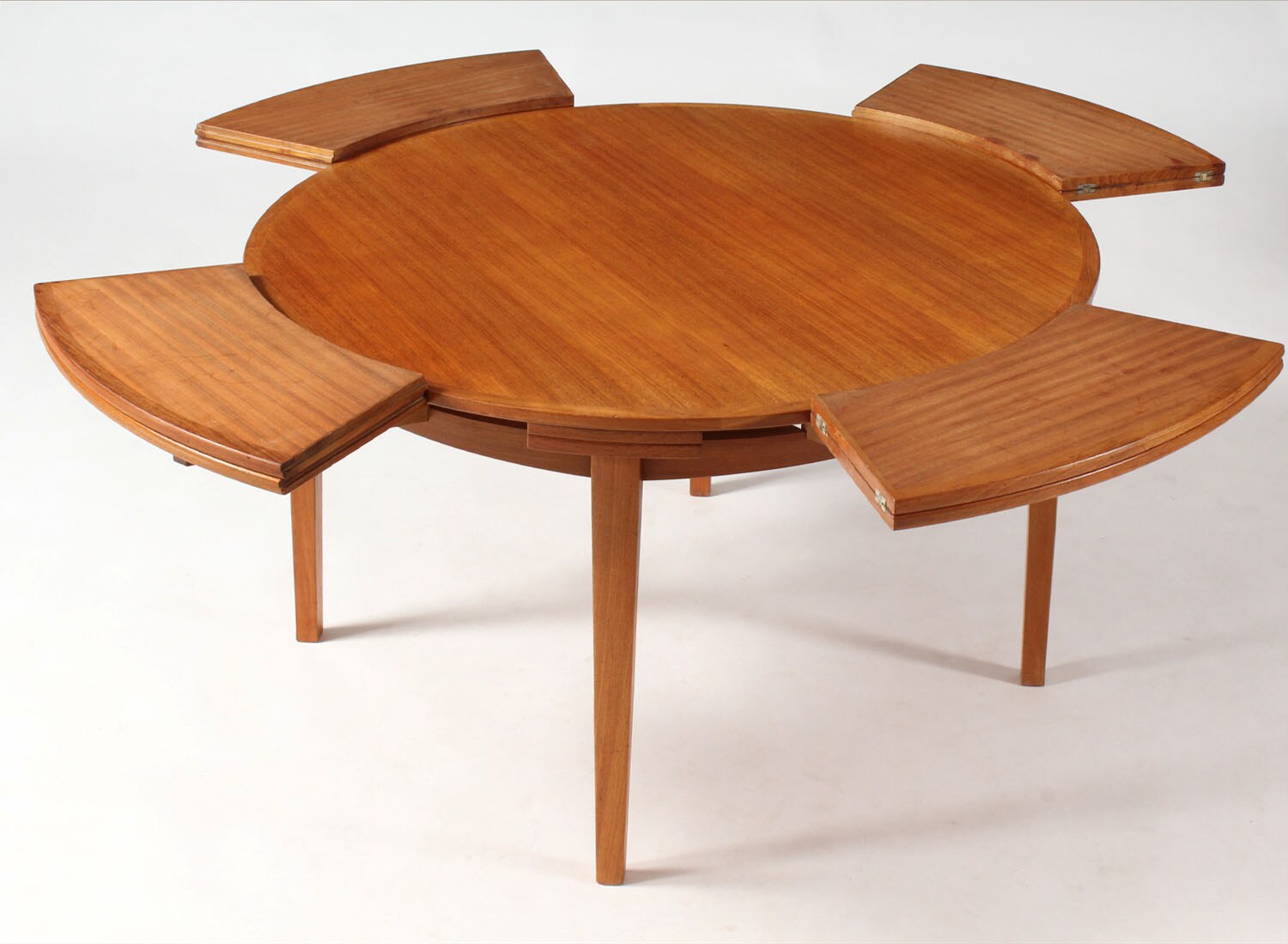 Dyrlund Circular Dining Table Teak The 1960s Lauritz Com