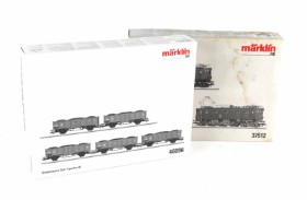 Märklin 37512+46096 HO: Double Electric Locomotive Set samt Freight car set (2)