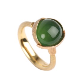 Ole Lynggaard: 'Lotus' ring 2 af 18 kt. guld med serpentin. Ringstr. 52.